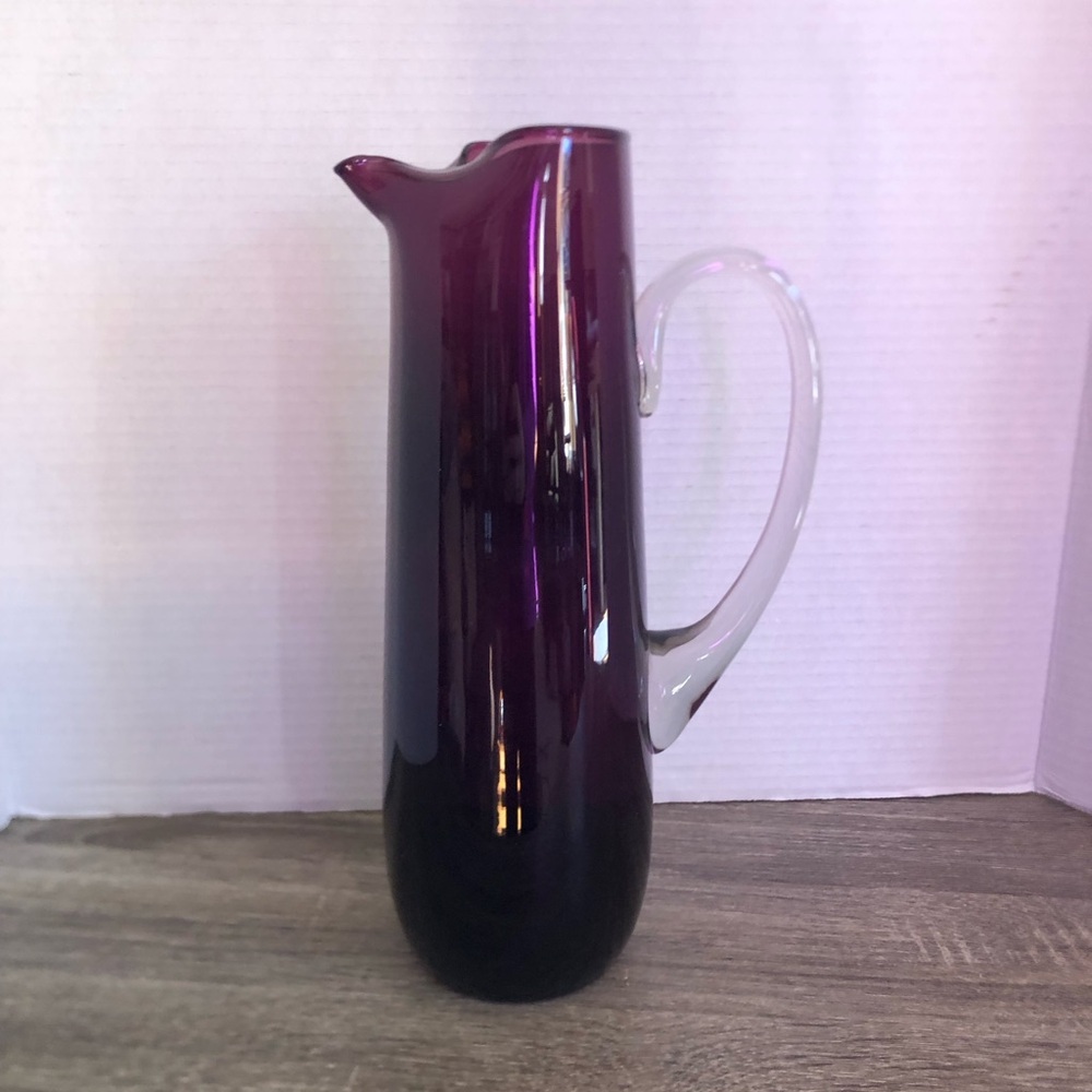 Vtg Hand Blown Amethyst Glass Pitcher - Picture 2 of 16